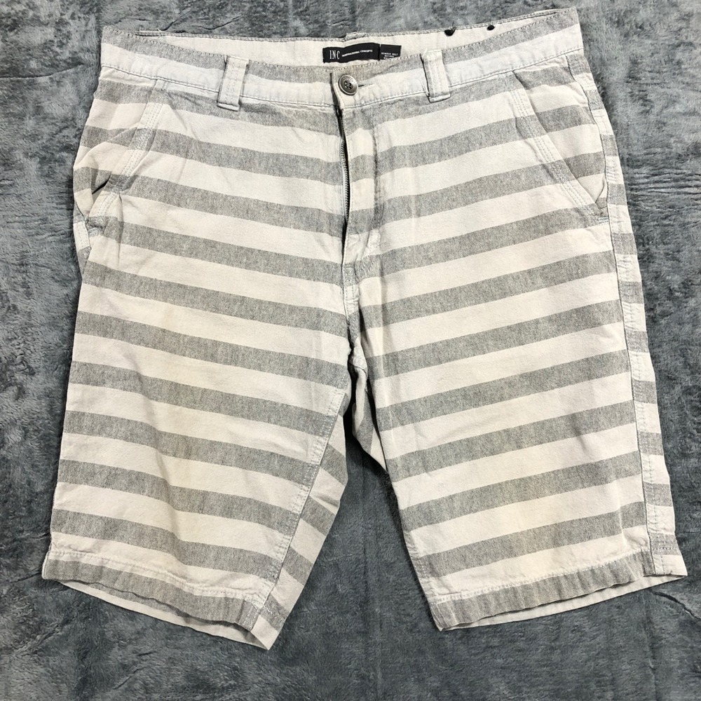 INC International Concepts Shorts Mens 34 Grey White Striped Cotton Flat Front